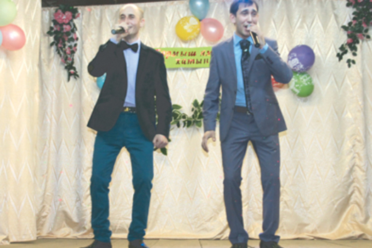 Авылны үзләре гөрләтә