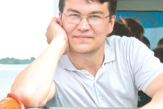 Альберт ФАЗЛЫЙ: «Татар теленең иң зур дошманы – үз телендә сөйләшмәүче татар»