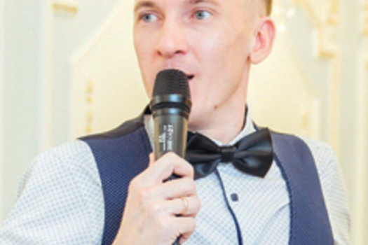 Кемгә – бәйрәм, кемгә – акча: мәҗлес алып баручылары ничә мең сорый?