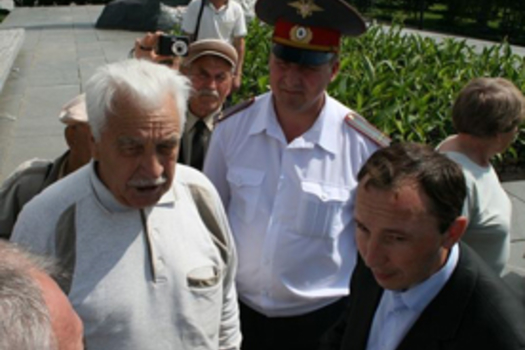 Казан Медведевны татар пикетын тыеп каршылады