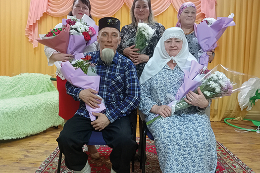 Тамашачыларны премьера белән сөендердек