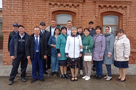 Һәрбер күңел очрашулар көтә...