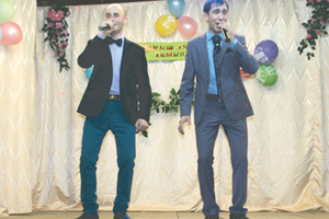 Авылны үзләре гөрләтә