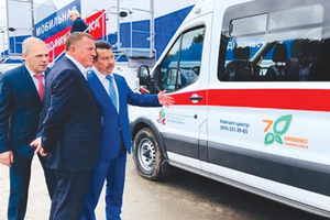«Авыруларны карарга түгел, кәгазь тутырырга килделәр»