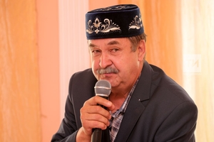 «Татар теле белән кая барып була, дисәләр, «Әнә, Ләбиб Лерон» дип кенә әйтәсе...»