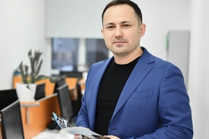 Буш вакытында роботлар җыя