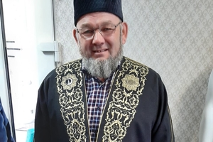 «Бүген халык дин түгел, йола тота»