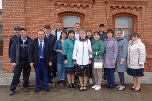 Һәрбер күңел очрашулар көтә...